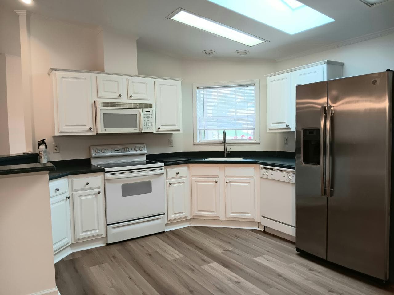 Manufactured home in Middleborough, MA 02346