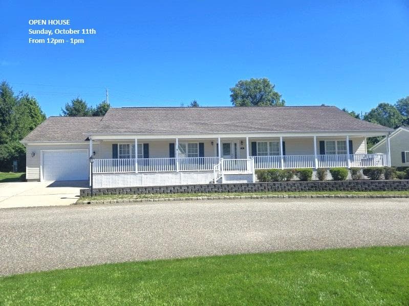 Manufactured home in Calverton, NY 11933