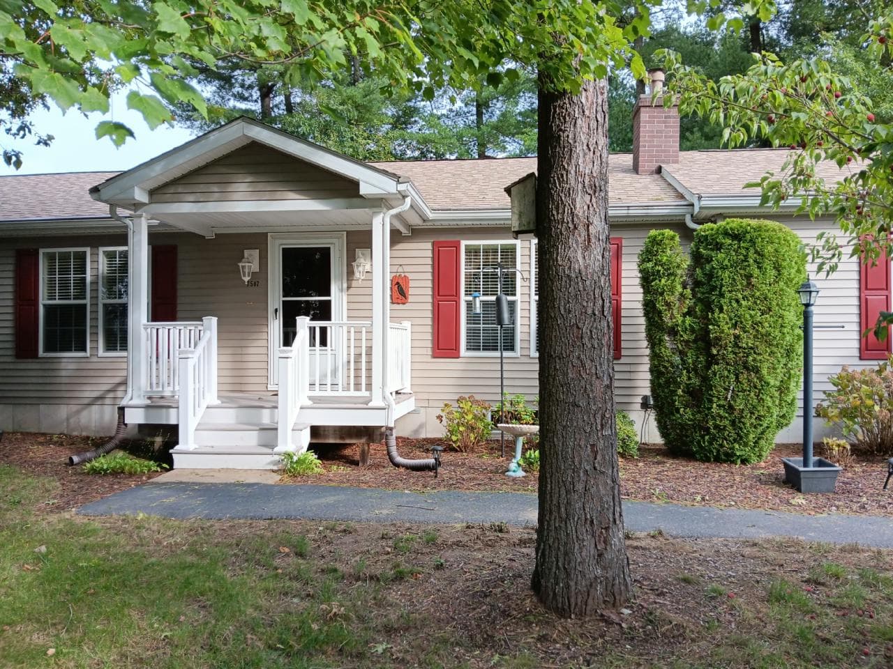 Manufactured home in Middleborough, MA 02346