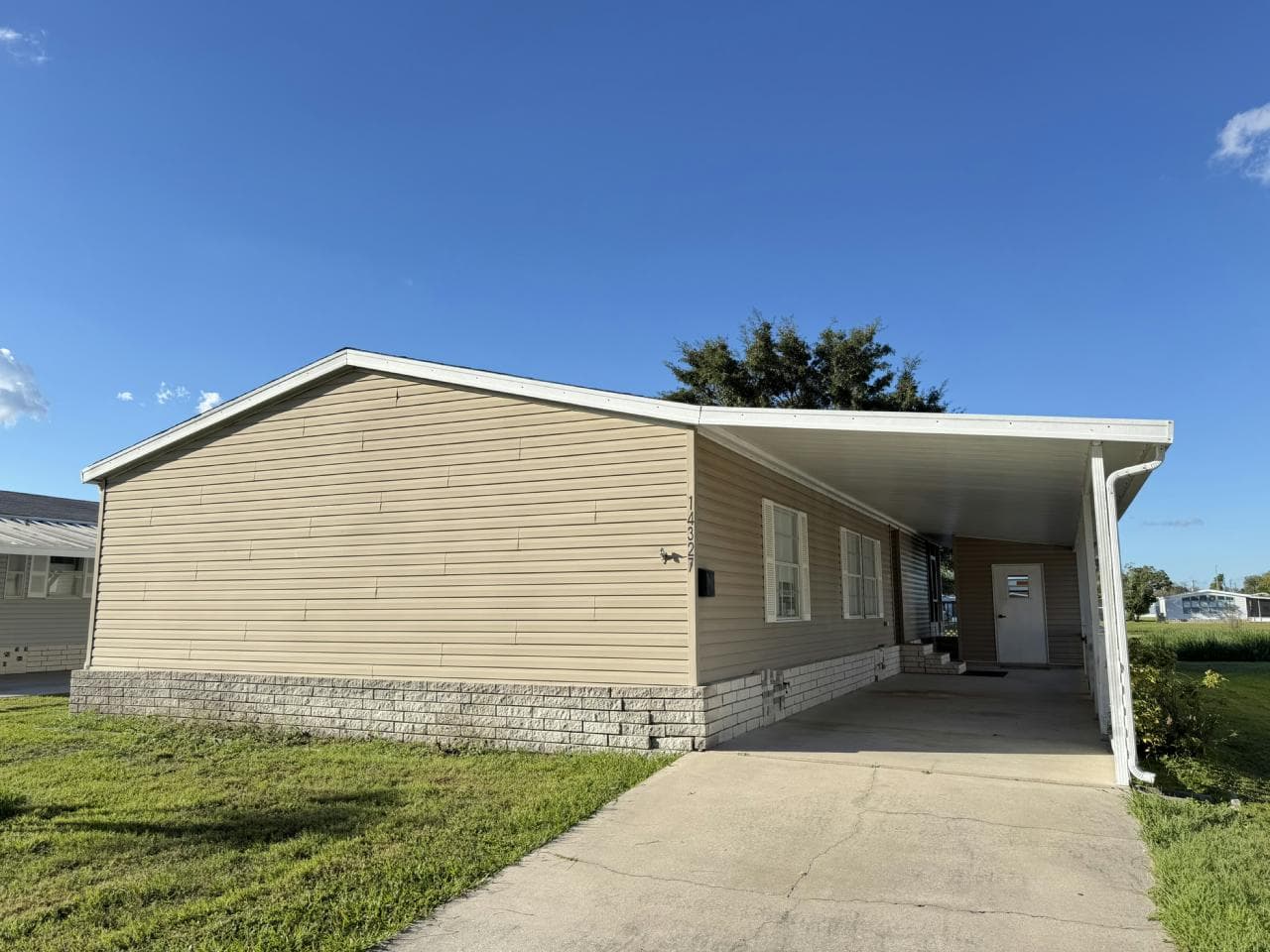 Manufactured home in Orlando, FL 32826