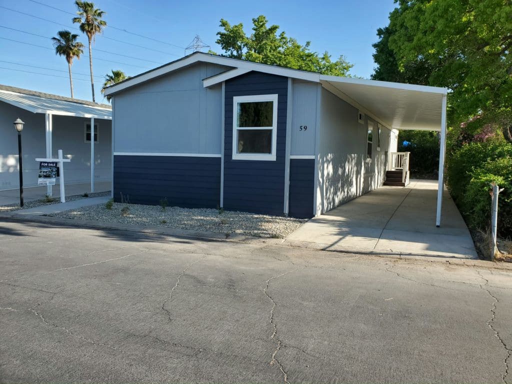 Manufactured home in Sacramento, CA 95838