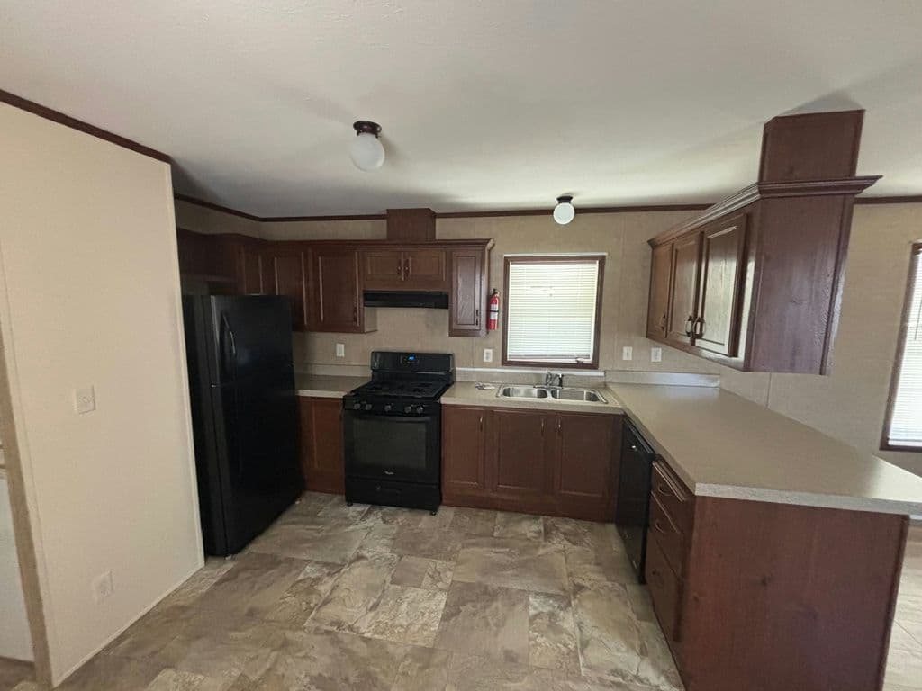 Manufactured home in Hemet, CA 92543