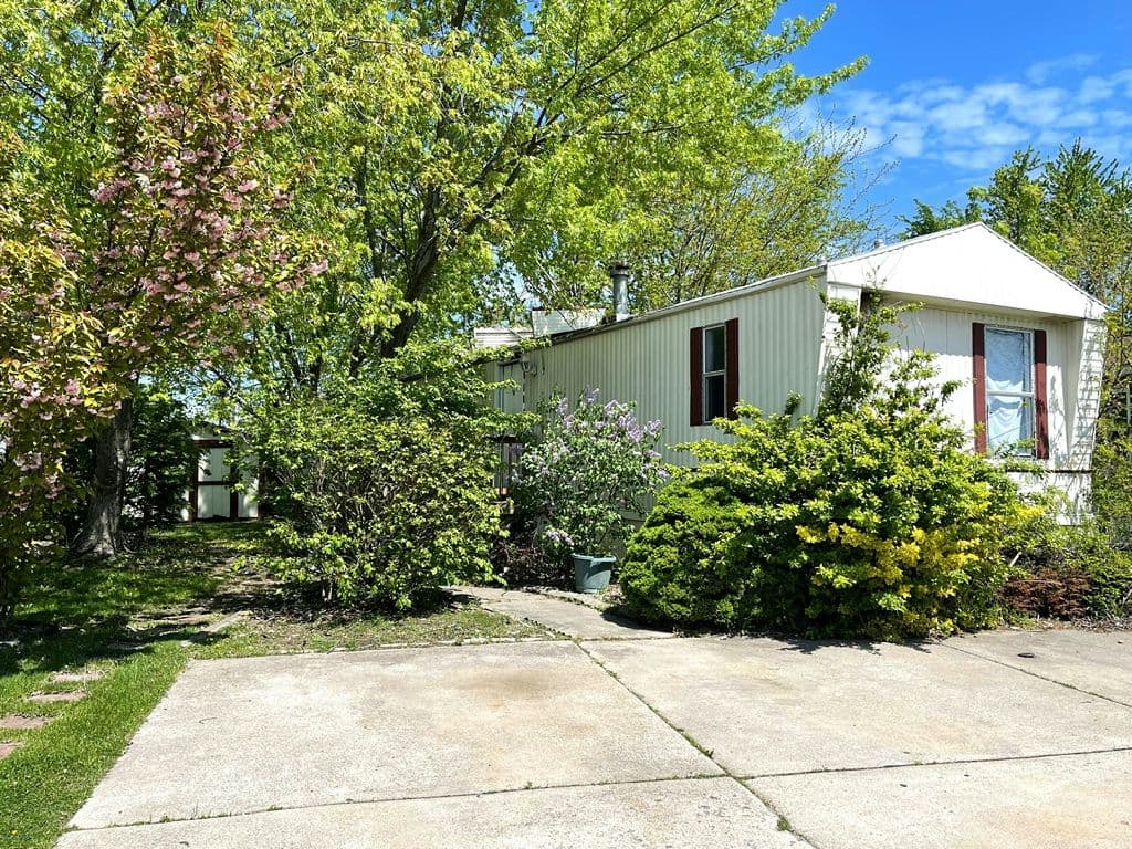 Manufactured home in Lynwood, IL 60411
