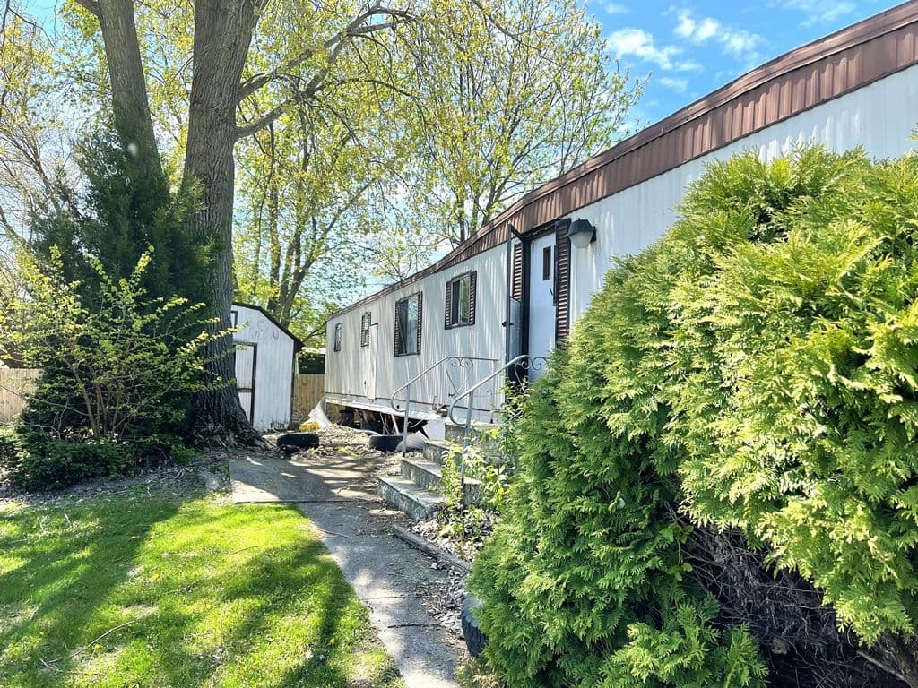 Manufactured home in Lynwood, IL 60411
