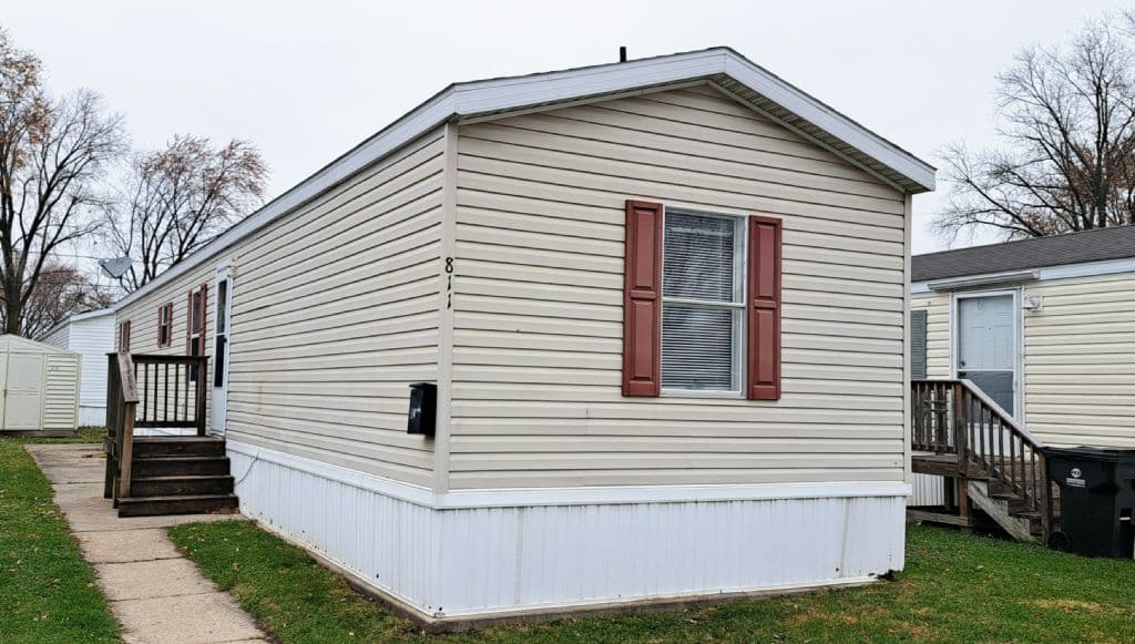 Manufactured home in Lynwood, IL 60411