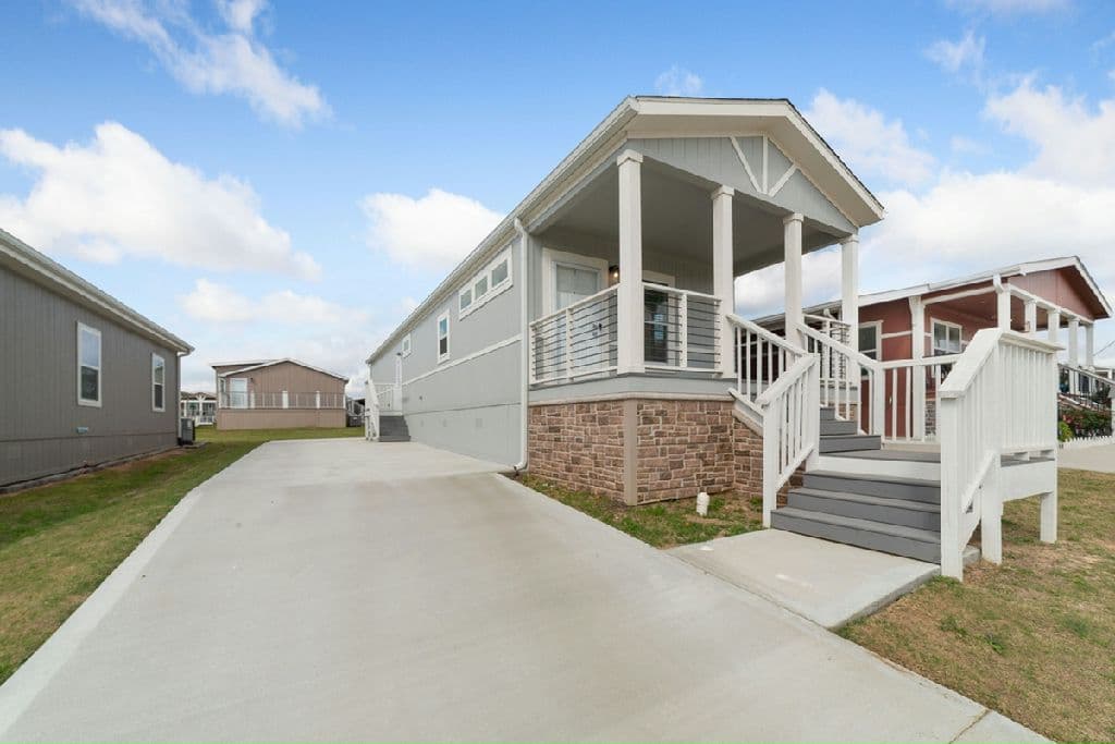 Manufactured home in Willis, TX 77318