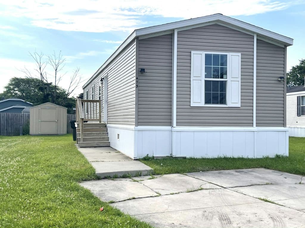 Manufactured home in Lynwood, IL 60411
