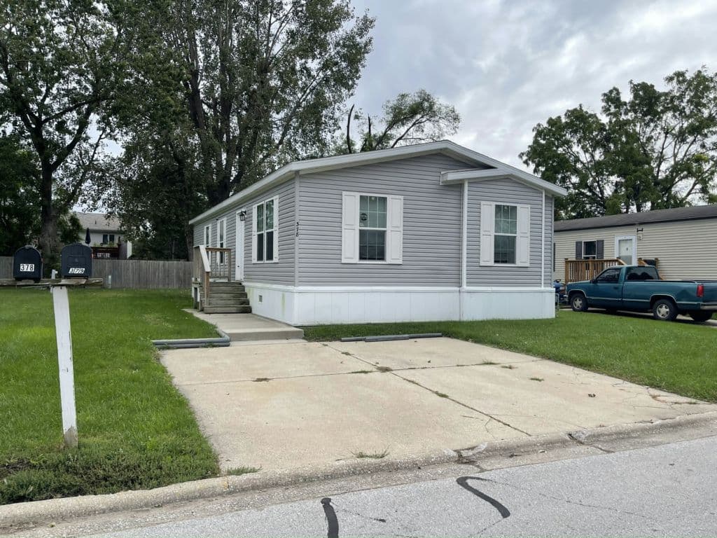 Manufactured home in Lynwood, IL 60411