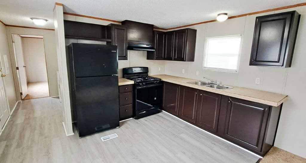 Manufactured home in Lynwood, IL 60411