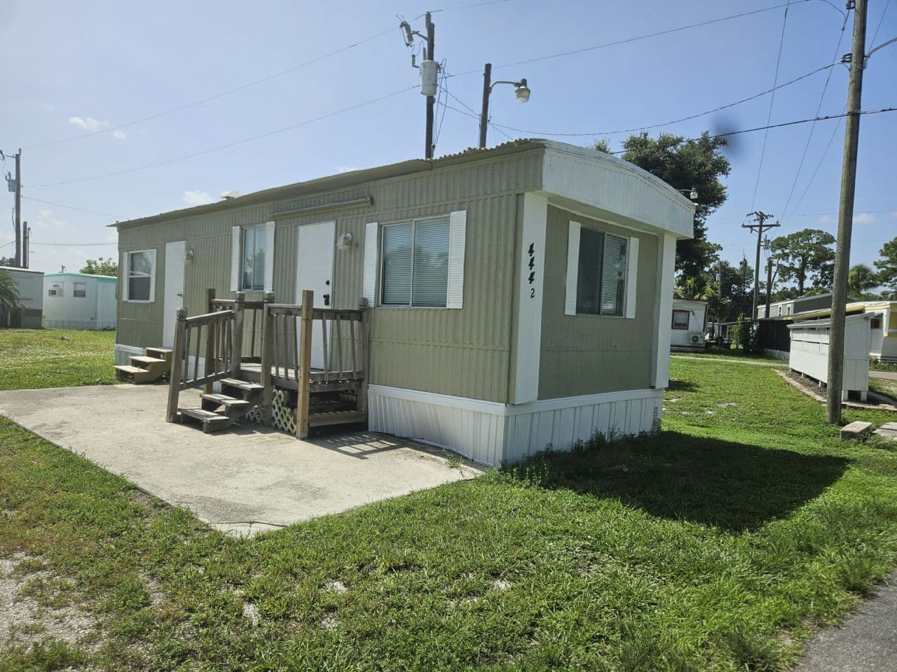 Manufactured home in North Fort Myers, FL 33903