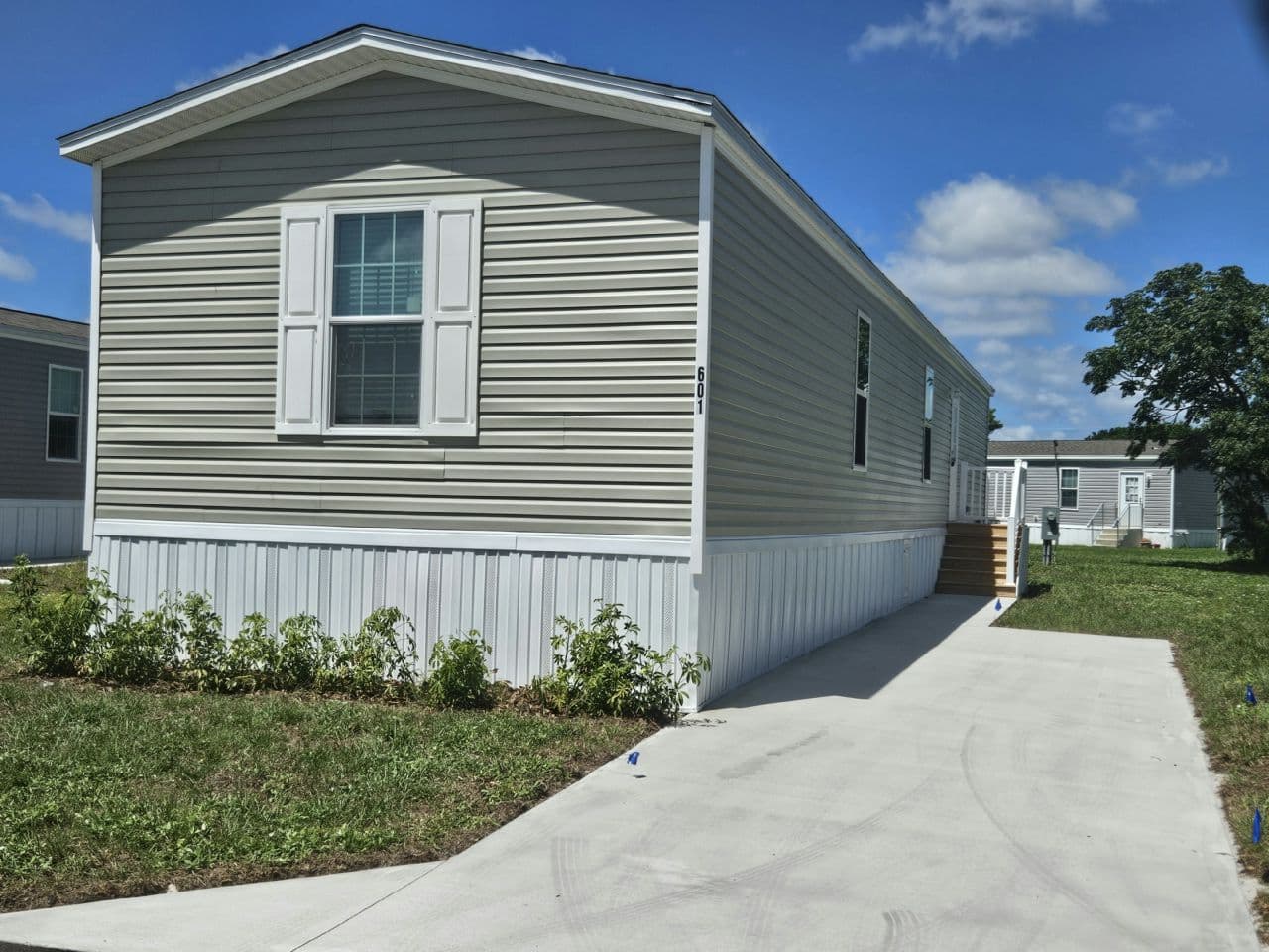 Manufactured home in North Fort Myers, FL 33917