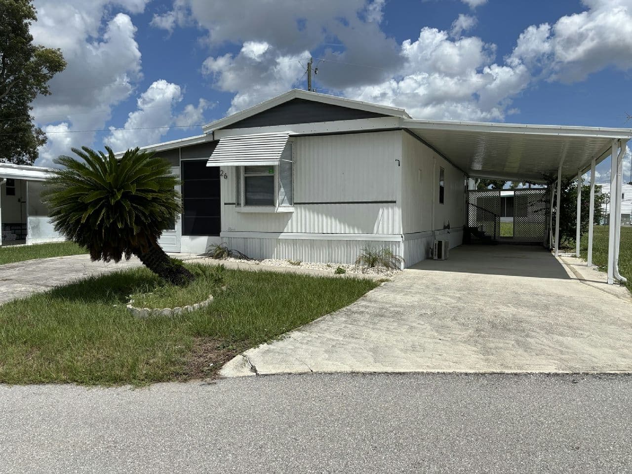 Manufactured home in Lake Placid, FL 33852