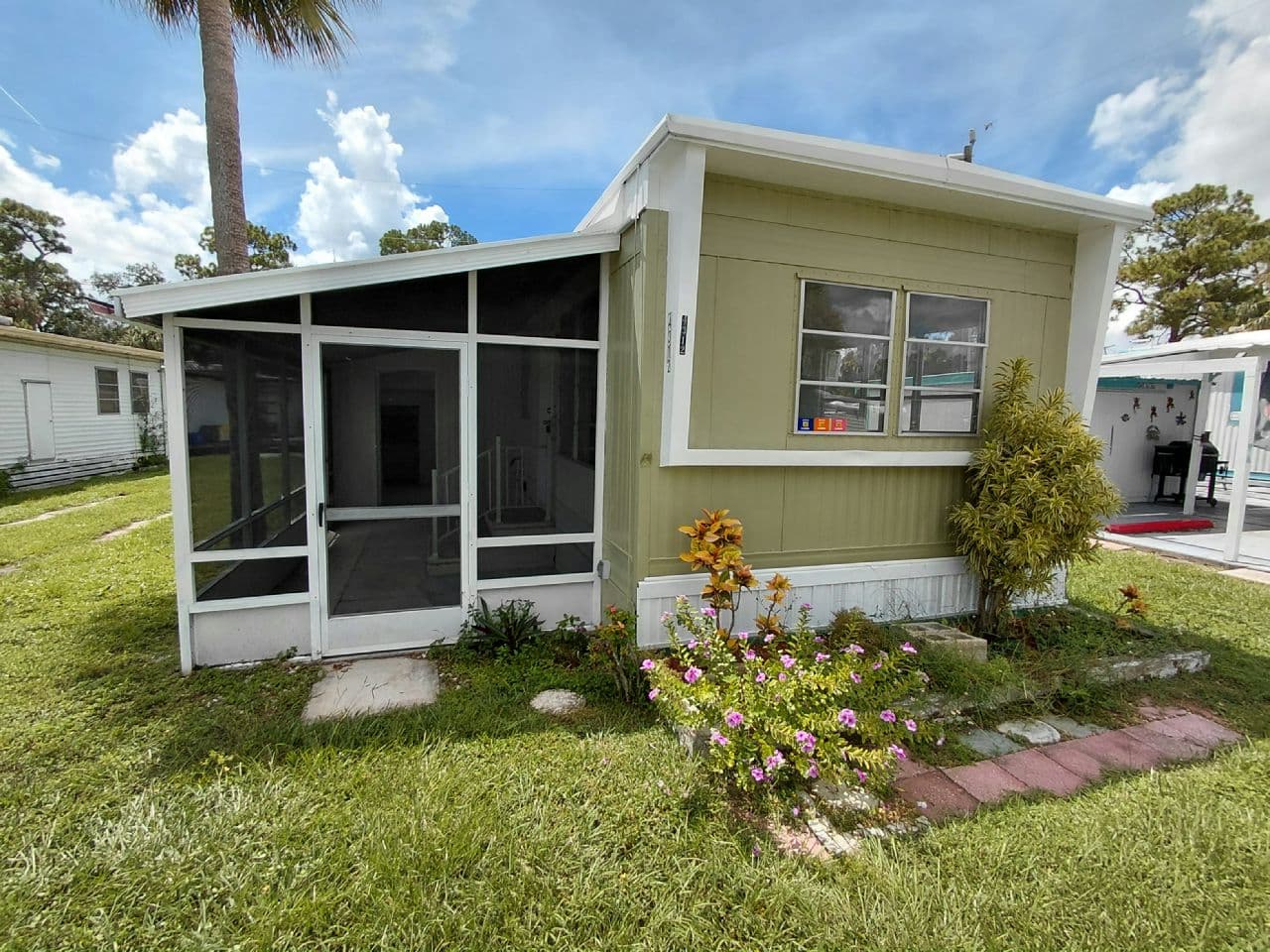 Manufactured home in North Fort Myers, FL 33903