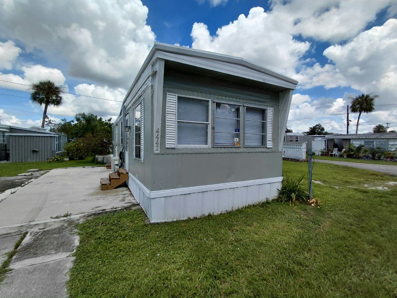 Manufactured home in North Fort Myers, FL 33903