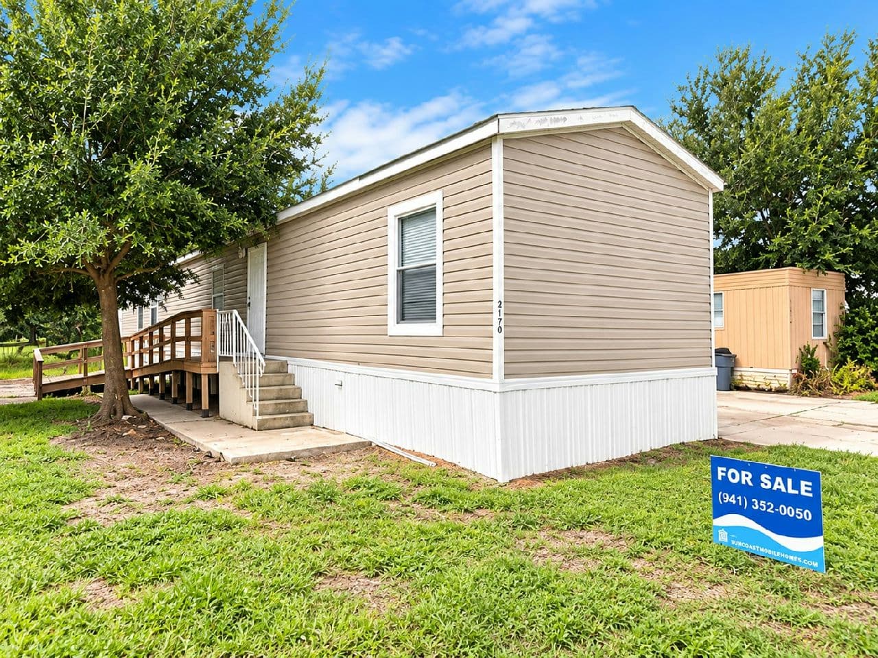 Manufactured home in Lake Wales, FL 33859