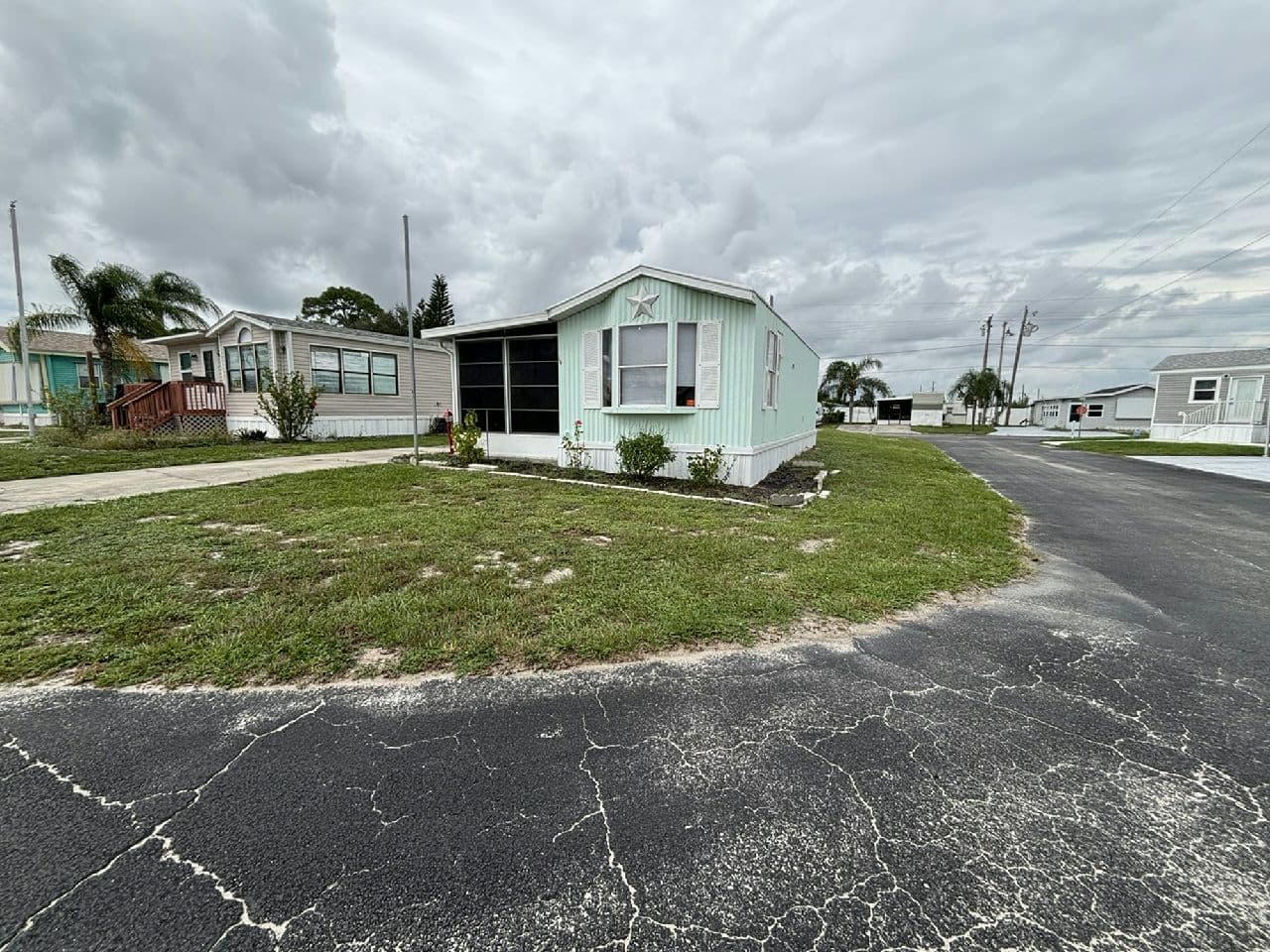 Manufactured home in Lake Placid, FL 33852