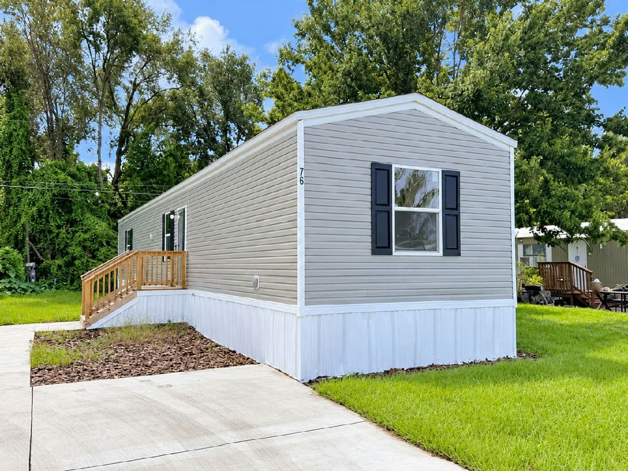 Manufactured home in Auburndale, FL 33823