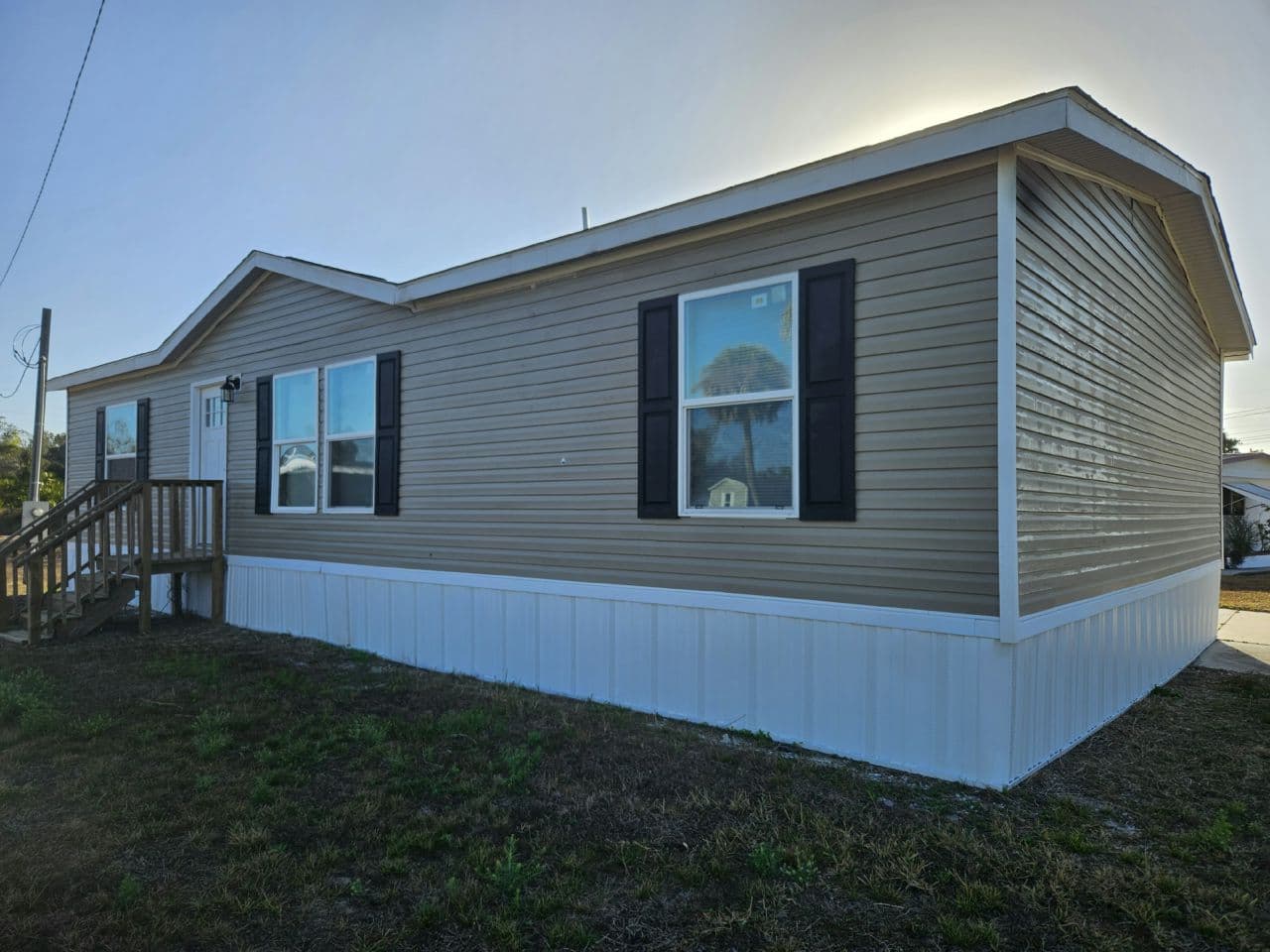 Manufactured home in North Fort Myers, FL 33917