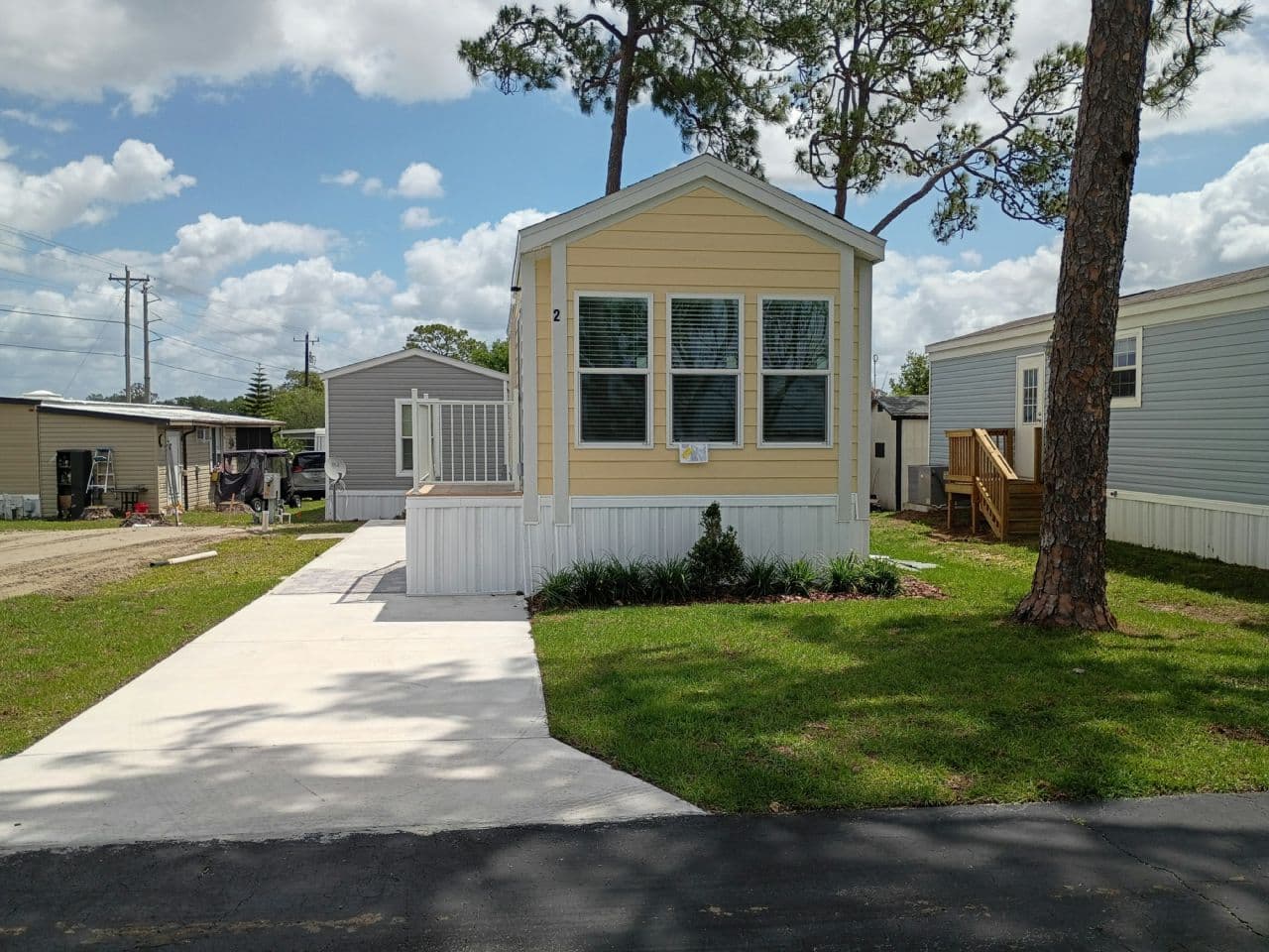 Manufactured home in Lake Placid, FL 33852