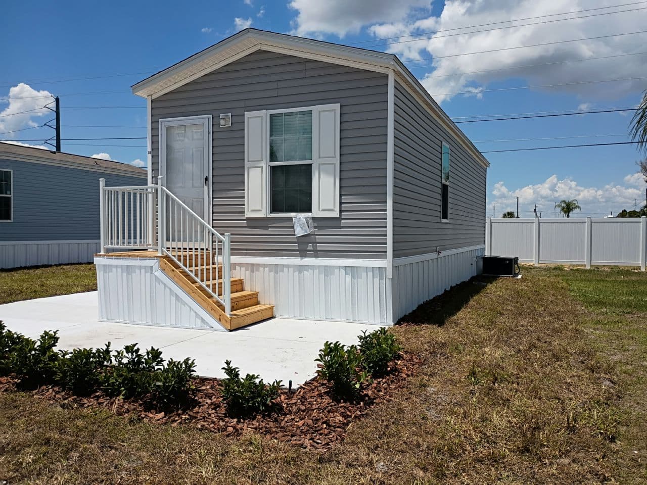Manufactured home in Lake Placid, FL 33852