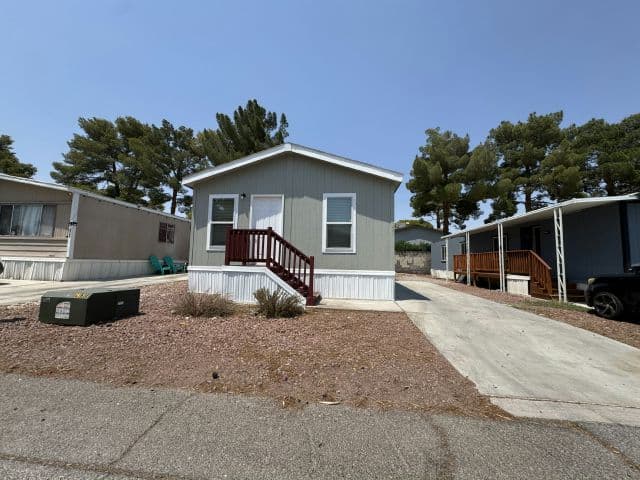 Manufactured home in Las Vegas, NV 89110