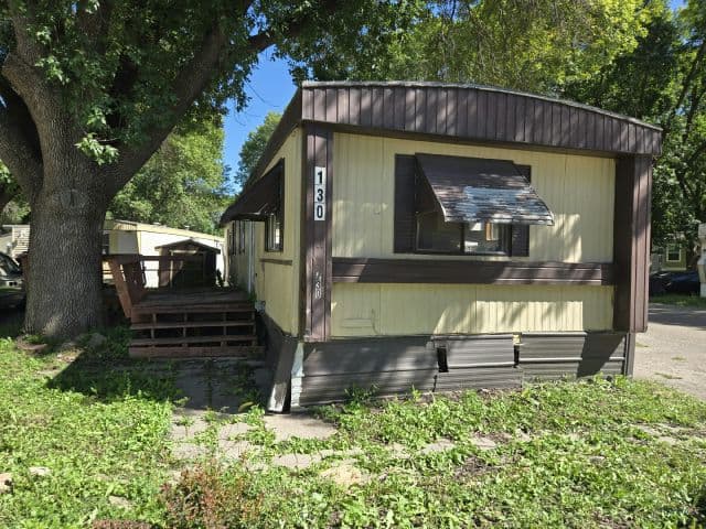 Manufactured home in Mankato, MN 56001