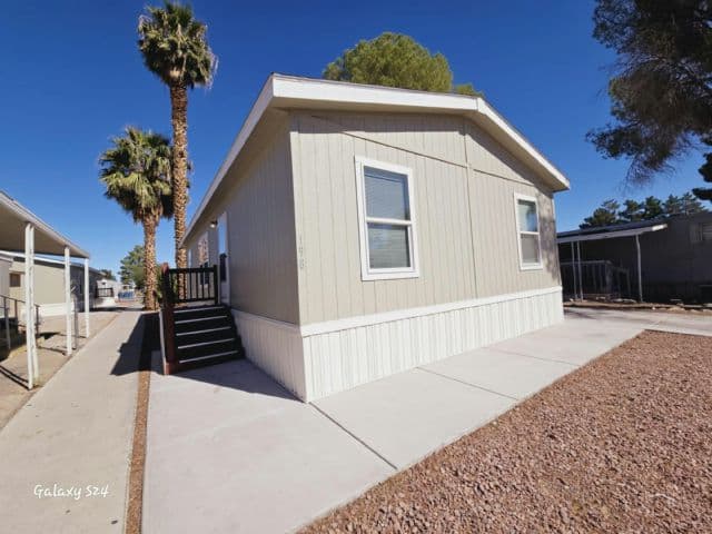Manufactured home in Las Vegas, NV 89110