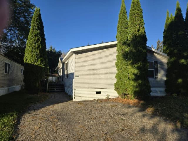 Manufactured home in Mankato, MN 56001