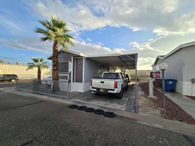 Manufactured home in Las Vegas, NV 89115