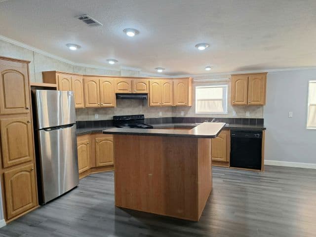 Manufactured home in Orlando, FL 32817