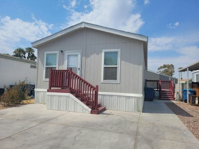 Manufactured home in Las Vegas, NV 89110