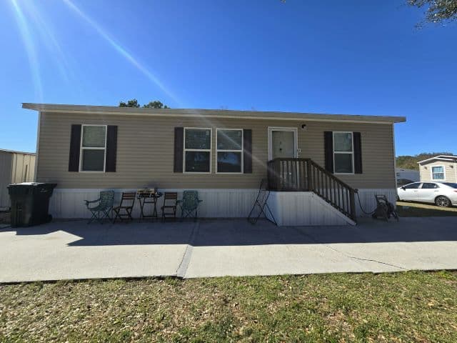 Manufactured home in Lakeland, FL 33809