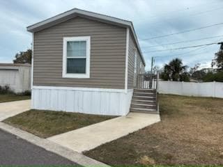 Manufactured home in St. Petersburg, FL 33714