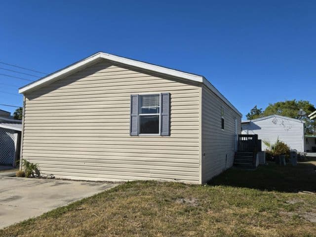 Manufactured home in Pinellas Park, FL 33782