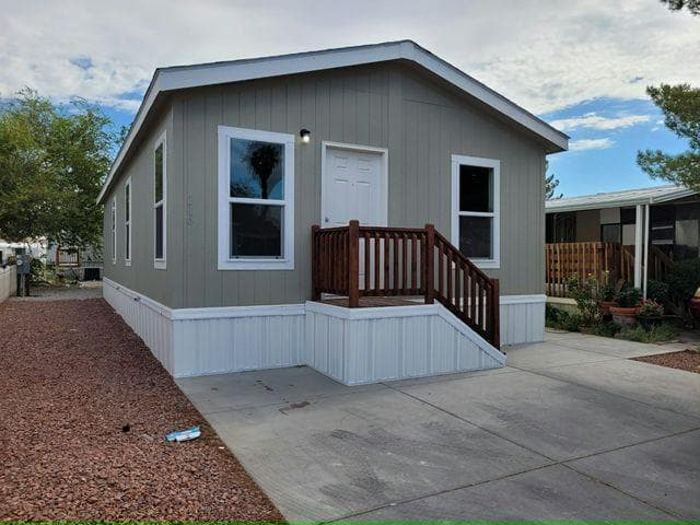 Manufactured home in Las Vegas, NV 89110