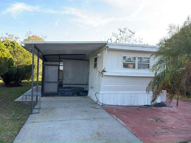 Manufactured home in Apopka, FL 32712