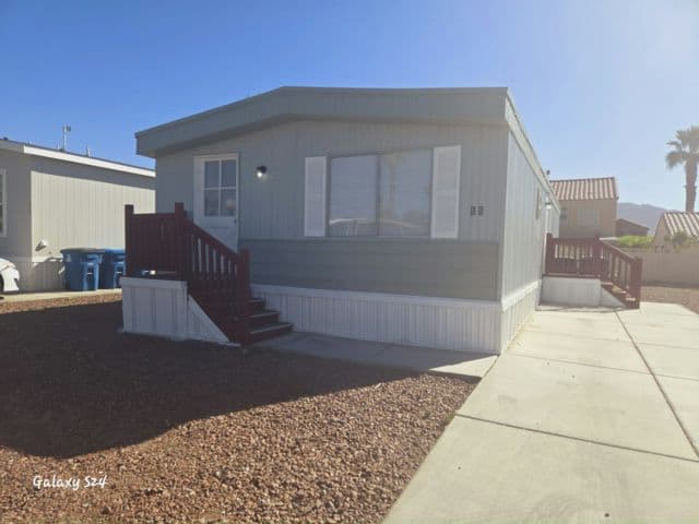 Manufactured home in Las Vegas, NV 89110