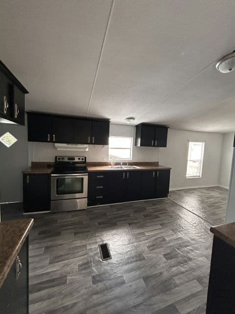 Manufactured home in Orlando, FL 32817