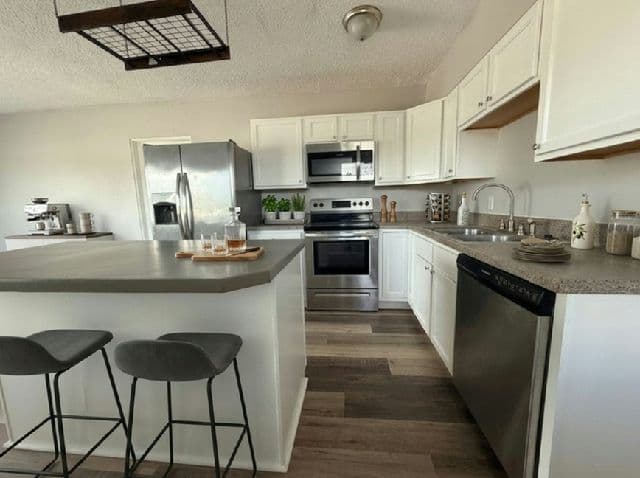 Manufactured home in Largo, FL 33778