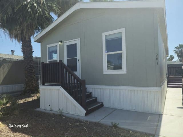 Manufactured home in Las Vegas, NV 89110