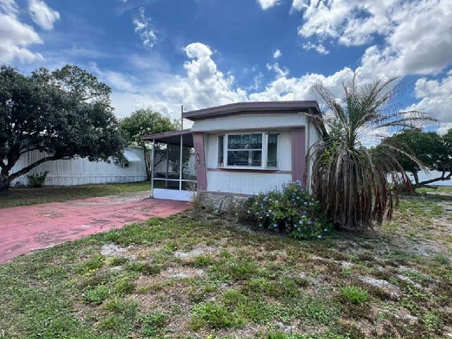 Manufactured home in Apopka, FL 32712