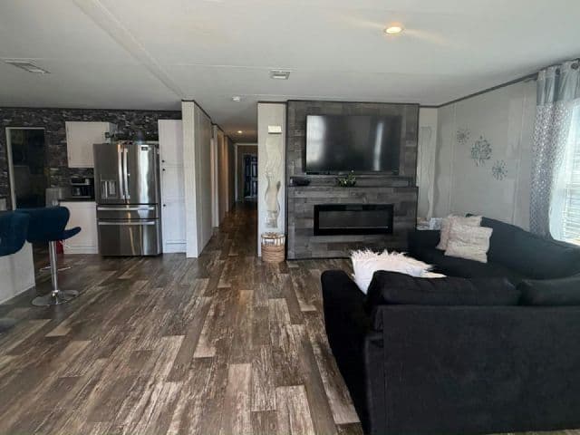 Manufactured home in Orlando, FL 32826