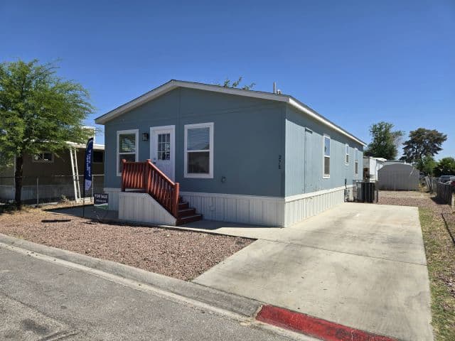 Manufactured home in Las Vegas, NV 89115