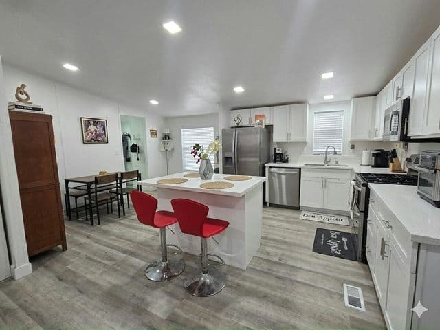 Manufactured home in Las Vegas, NV 89142