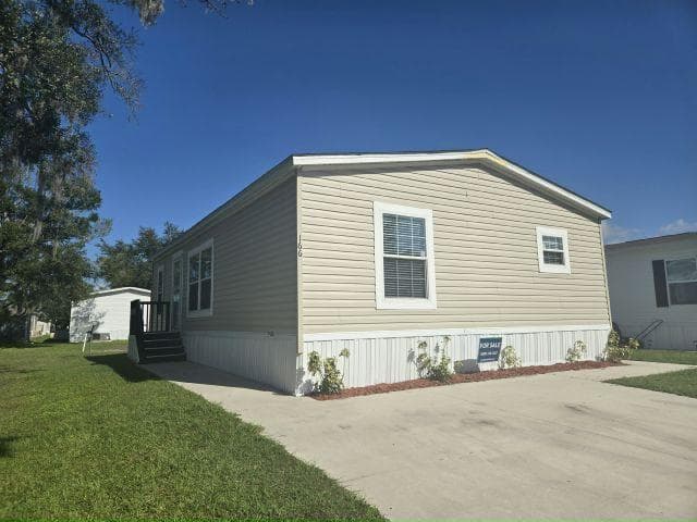 Manufactured home in Lakeland, FL 33810