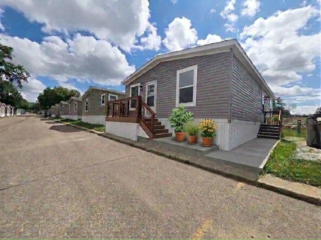 Manufactured home in Madison, WI 53704