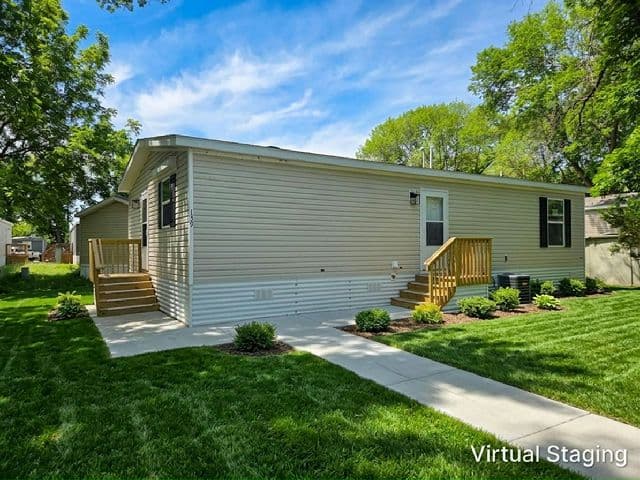 Manufactured home in Mankato, MN 56001