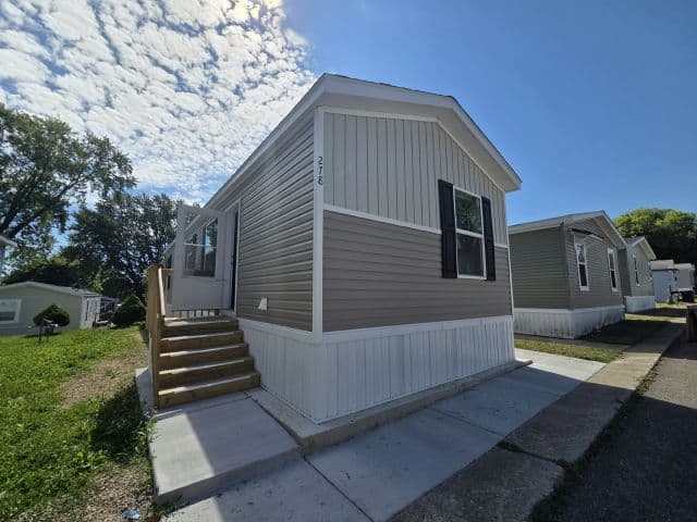 Manufactured home in Madison, WI 53704