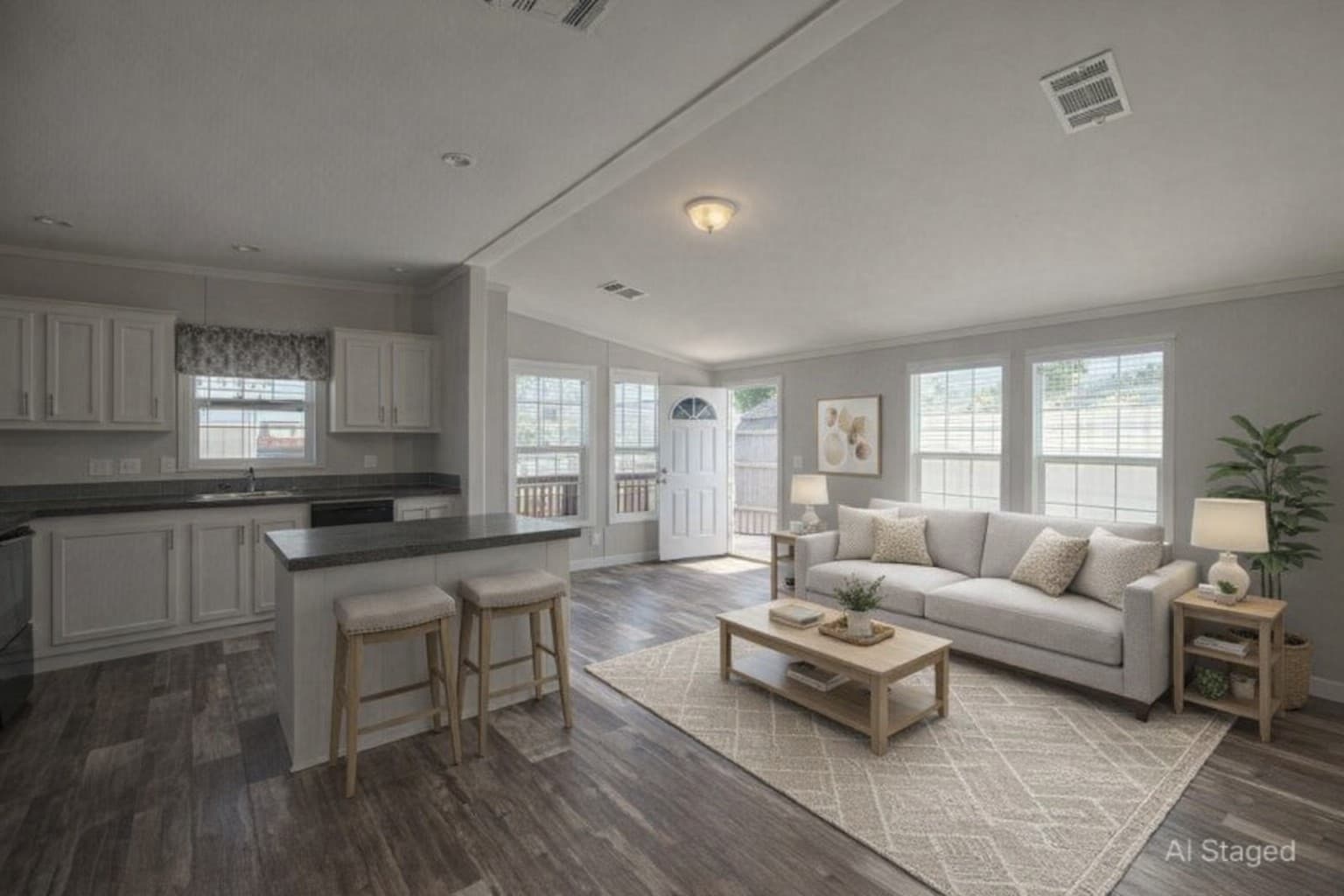 Manufactured home in St. Petersburg, FL 33709