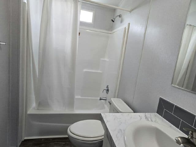 Manufactured home in Pinellas Park, FL 33782